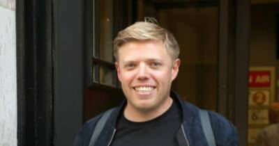 Rob Beckett denies he's The Masked Singer's Traffic Cone after angry message from masked star - www.ok.co.uk - Britain