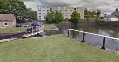 Body pulled from canal in Maryhill as police probe sudden death - dailyrecord.co.uk - Scotland
