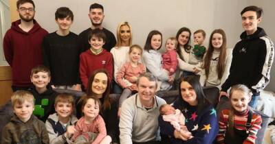 Britain’s largest family poised to break new record as daughter falls pregnant - www.dailyrecord.co.uk - Britain