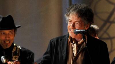 Bob Dylan Sells Recording Masters to Sony Music - thewrap.com - city Columbia