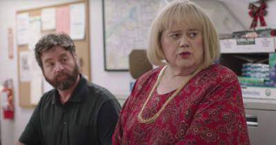 Betty White - Woody Harrelson - Louie Anderson - Zach Galifianakis - Zach Galifianakis Pays Loving Tribute To Baskets Co-Star Louie Anderson After His Death - msn.com