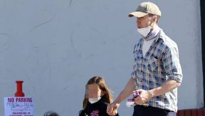 Ryan Gosling Takes Daughters Esmeralda, 7, Amada, 5, For Ice Cream In LA — Photo - hollywoodlife.com - California