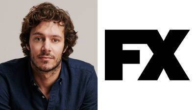 Seth Cohen - Lizzy Caplan - Jesse Eisenberg - Susannah Grant - Adam Brody Joins FX Limited Series ‘Fleishman Is In Trouble’ - deadline.com - county Dane