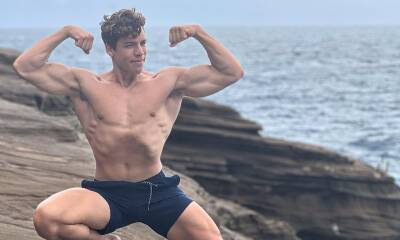 Joseph Baena shows off his bodybuilding poses in his latest Instagram post - us.hola.com