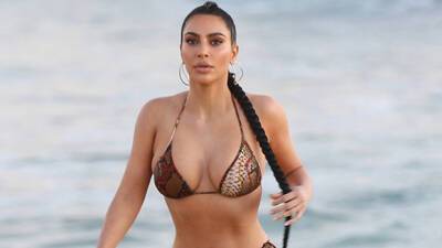 Kim Kardashian - Kim Kardashian Catches Rays In Hot Pink Bikini As She ‘Spams Vacay Pics’ On IG - hollywoodlife.com - county Ray