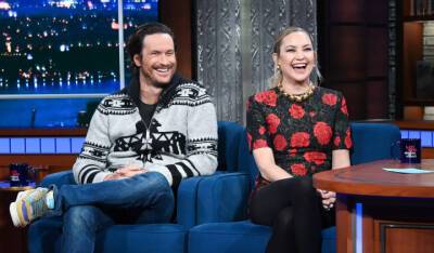 Kate Hudson & Brother Oliver Hilariously Roast Each Other's Projects During 'Colbert' Interview - Watch Now! - www.justjared.com - New York - city Hudson - county Oliver