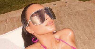 Khloe Kardashian - Kim Kardashian - Kim Kardashian West - Kim Kardashian wows in tiny pink bikini during sun-soaked holiday - ok.co.uk - USA