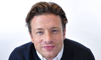 Jamie Oliver fans go wild for his 'Sean Connery lookalike' dad as he shares rare picture of him alongside sons - hellomagazine.com