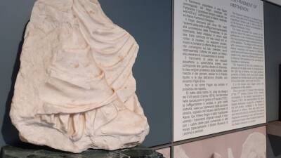 Italy sending Parthenon fragment to Athens in nudge to UK - abcnews.go.com - Britain - London - Italy - Indiana - Greece - Athens