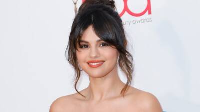 Selena Gomez Kicks Off the New Year With Some Y2K Glam - www.glamour.com