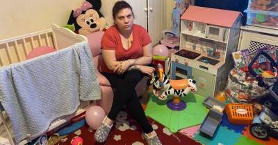 Mum trapped in tiny flat with two kids and mice infestation told she can't move for five years - www.dailyrecord.co.uk