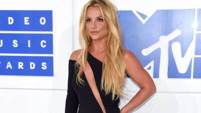Britney Spears Radiates ‘Free Woman Energy’ in New, Fully Naked Selfie - www.glamour.com