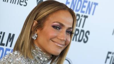 Jennifer Lopez's Perfect Curtain Bangs Are Distracting Me From Her Big Announcement - www.glamour.com