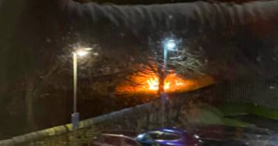 Car linked to Edinburgh robbery found ablaze at city park as area cordoned off by cops - www.dailyrecord.co.uk - Scotland