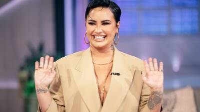 Demi Lovato Debuts Large Spider Tattoo on Freshly-Shaved Head - www.glamour.com
