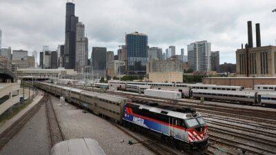 Chicago train hits car on city's far South Side, 2 injuries reported - www.foxnews.com - Illinois