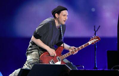 Josh Klinghoffer says that being in Red Hot Chili Peppers was “enormously stifling” - www.nme.com