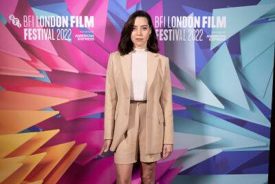 Aubrey Plaza Talks Producing, Making Robert De Niro Feel Uncomfortable On The Set Of ‘Dirty Grandpa’ & Her Desire To Direct — London Film Festival - deadline.com
