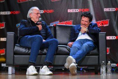 Michael J. Fox And Christopher Lloyd Have ‘Back To The Future’ Reunion At Comic-Con - etcanada.com - New York
