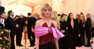 Carey Mulligan Opens Up About Her Experience With Postpartum Depression After Giving Birth to Daughter Evelyn - www.usmagazine.com - New York - Illinois