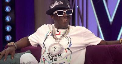 Flavor Flav Rapping At Disney World Is Incredible And Bizarre And I Can't Look Away - www.msn.com