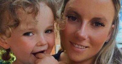 'Amazing' mum-of-four found dead next to daughter, 3, after no show school run - www.dailyrecord.co.uk