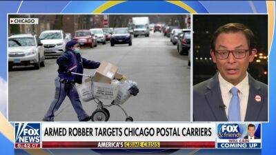 Ainsley Earhardt - Chicago postal workers attacked by serial armed robber: Criminals know there are 'no consequences' - foxnews.com - Illinois - city Chicago, state Illinois
