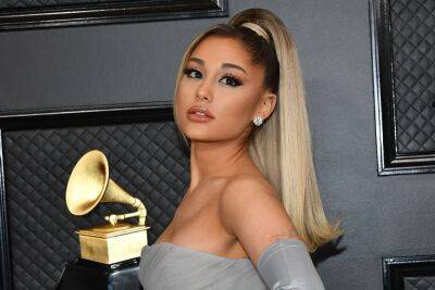 Ariana Grande Rehearses For ‘Wicked’ Movie In Behind-The-Scenes Photos With Cynthia Erivo - etcanada.com