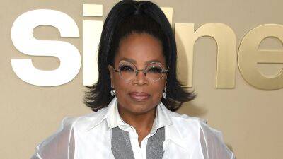 Oprah Winfrey Reveals She Had Double Knee Surgery - www.etonline.com