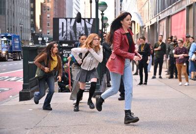 Dakota Johnson Spotted Filming Marvel’s ‘Madame Web’ On Location In NYC - etcanada.com - New York