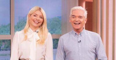 Holly Willoughby sends 'we love you' message to ITV This Morning viewers after recent backlash - www.manchestereveningnews.co.uk - county Hall