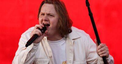 Lewis Capaldi - Lewis Capaldi responds after fan says his band-mate mouthed "f*** off" during performance - dailyrecord.co.uk - Scotland - London