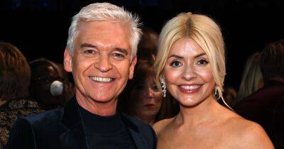 Phillip Schofield parties without pal Holly Willoughby as she sneaks out of NTAs early - www.ok.co.uk