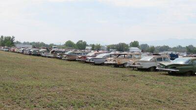325 classic American cars parked in Colorado field up for auction - foxnews.com - USA - city Milan - county Collin - Colorado