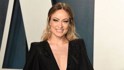 Olivia Wilde Claps Back at Claims That She's 'Abandoned' Her Kids - www.etonline.com