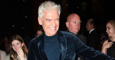 Holly Willoughby - Phillip Schofield - Alison Hammond - Philip Schofield - Philip Schofield pictured beaming as he parties after Holly Willoughby's early NTAs exit - ok.co.uk