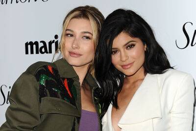 Kylie Jenner And Hailey Bieber Go Get Pizza Dressed As Witches In Hilarious TikTok - etcanada.com
