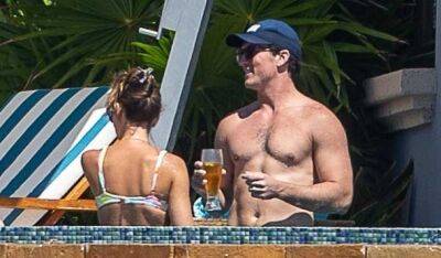 Miles Teller Goes Shirtless, Bares Ripped Physique During Vacation in Mexico with Wife Keleigh - www.justjared.com - Mexico - county Lucas