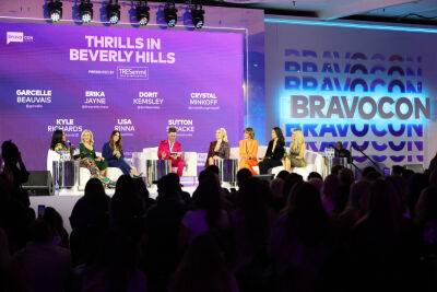 ‘RHOBH’ Panel Causes Uproar Due To ‘Overcapacity Issue’ At BravoCon 2022, Lisa Rinna Booed Off Stage - etcanada.com - Beverly Hills