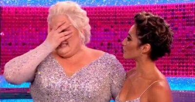 Bette Midler - Shirley Ballas - Motsi Mabuse - Karen Hauer - Jayde Adams - Strictly's Jayde Adams breaks down in tears after paying tribute to late sister with emotional dance - manchestereveningnews.co.uk - USA