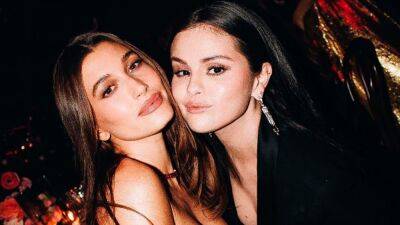 Selena Gomez and Hailey Bieber pose for first photo together and squash rumors of Justin Bieber drama - www.foxnews.com - Los Angeles