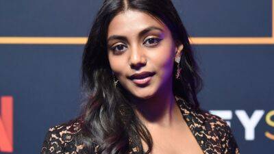 Patrick - 'Bridgerton''s Charithra Chandran Swapped Her Waist-Length Hair for a Pixie Cut—See Pics - glamour.com - London - Netflix