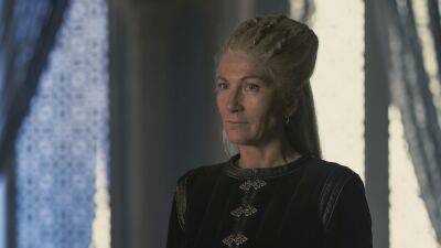 'HOTD' Star Eve Best on Rhaenys' 'F**k You' Moment and What’s at Stake in the Finale (Exclusive) - www.etonline.com