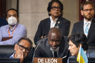 Embattled L.A. City Council Members Cedillo And De León Removed From Committee Assignments As Pressure Grows On Duo To Resign After Racist Recording - deadline.com - Los Angeles