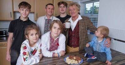 Rod Stewart rents home for Ukrainian refugee family-of-seven and pays the bills too - www.ok.co.uk - Britain - Ukraine - Russia - county Berkshire