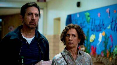 Sebastian Maniscalco - Ray Romano - Laurie Metcalf - Ray Romano’s Directorial Debut ‘Somewhere in Queens’ Acquired by Lionsgate and Roadside Attractions - thewrap.com - USA - New York - county Queens