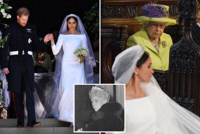 The Queen didn’t let Meghan Markle wear her favorite wedding tiara: report - nypost.com - Russia