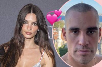 Emily Ratajkowski Spotted Making Out With A Guy Who Is NOT Brad Pitt On Steamy NYC Date! - perezhilton.com - New York