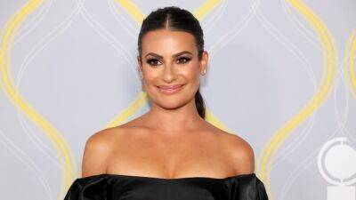 Lea Michele - Zandy Reich - Tiktok - Lea Michele Debuts New Bangs With Some Help From Taylor Swift - glamour.com - New York