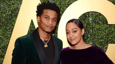 Tia Mowry's Ex Cory Hardrict Says 'I Love My Wife' Following Divorce Announcement - www.etonline.com - Los Angeles - Hollywood